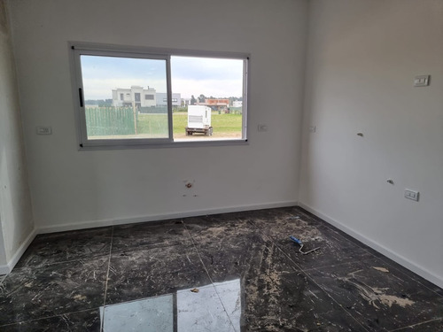Imagen 13 de 13 de Casa A Estrenar Con Pileta En Lagos De Canning