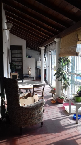 Imagen 23 de 30 de Terreno De 348m2 Con Chalet 6 Amb En 2 Plantas.