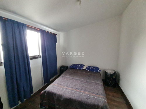 Imagen 4 de 6 de Vargez Vende Departamento En Barrio Alberdi