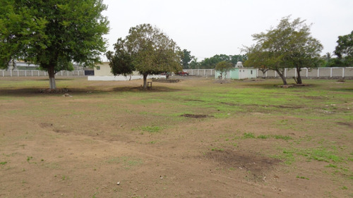 Imagen 12 de 14 de Venta De Terreno Con Oficinas Y Patio De Maniobras Bardeado