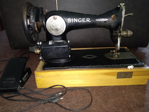 Maquina De Coser Singer Eléctrica, Muy Poco Uso