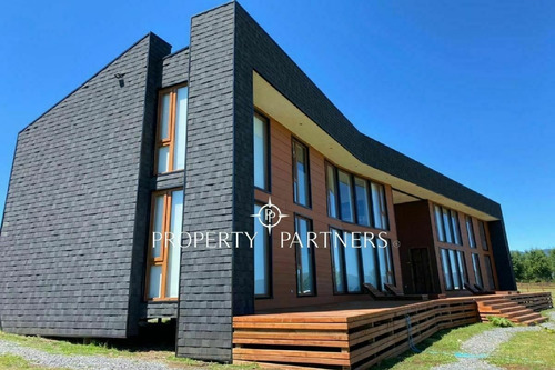 Imagen 1 de 30 de Gran Casa En Condominio Entre Villarrica Y Pucón