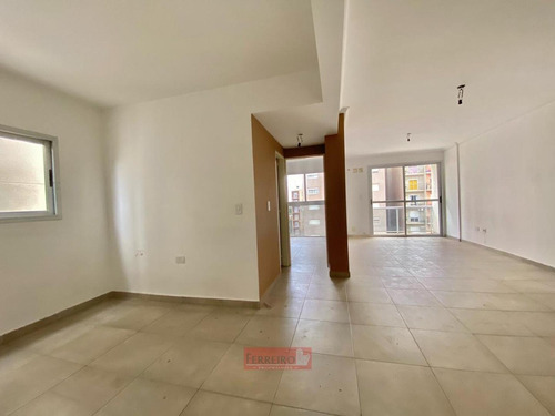 Imagen 7 de 14 de Venta De Departamento 3 Ambientes En Edificio Piamonte Iii