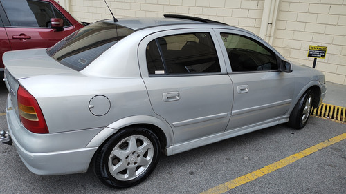 Chevrolet Astra 2.0 16v Gls 4p