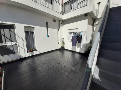 Casa 2 O 3 Familias En Venta Ubicado En Lanús Oeste