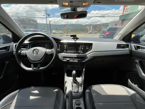 Volkswagen Virtus Highline 1.6cc AT AA 4X2
