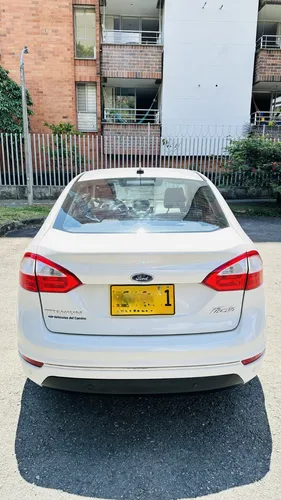 Ford Fiesta 1.6 Sportback Titanium