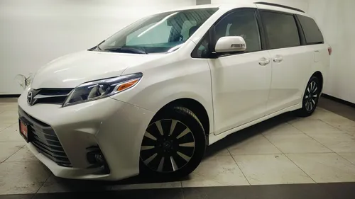 Toyota Sienna 3.5 Limited At