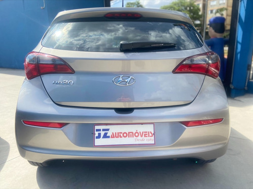 Imagem 2 de 15 de Hyundai Hb20 2019 1.0 Comfort Plus Flex 5p