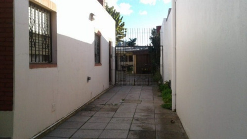 Imagen 20 de 21 de V085 - Casa En Venta Mas Dos Departamentos