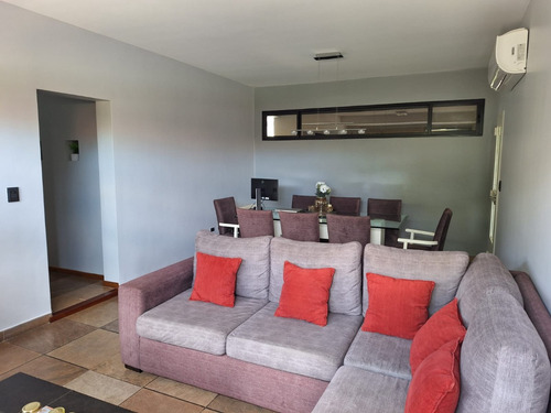 Alquiler Anual Impecable Casa En Barrio Cerrado