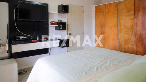 Imagen 6 de 16 de Johanna Castillo Vende 04145951217 Th En Los Frailes San Diego