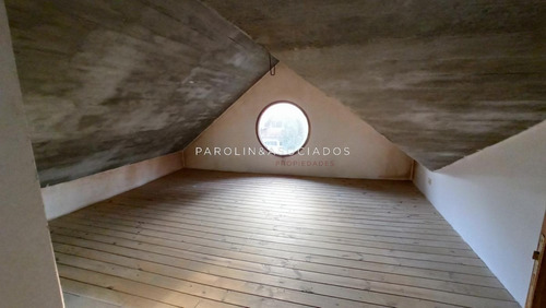 Muy Linda Casa En Lugano- Ref: 2315