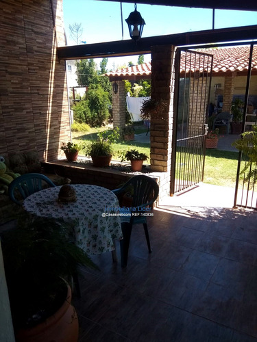 Venta Casa 2 Dormitorios En Salinas Con Gran Terreno