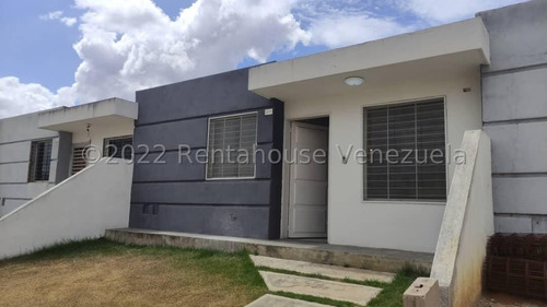 Imagen 13 de 30 de Casa En Venta En Avenida Intercomunal De Cabudare Lara 0.4.2.4.5.9.3.7.5.4.2/ Rent-a-house Mls Código: 22-20972