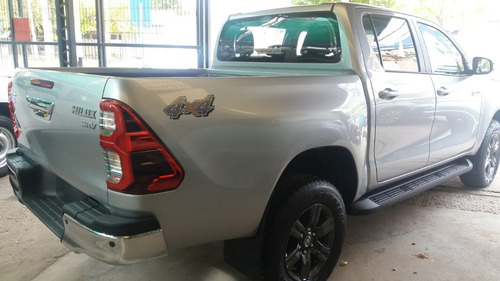 Toyota - Hiluz 4x4 D/c Srv 2.8 6mt
