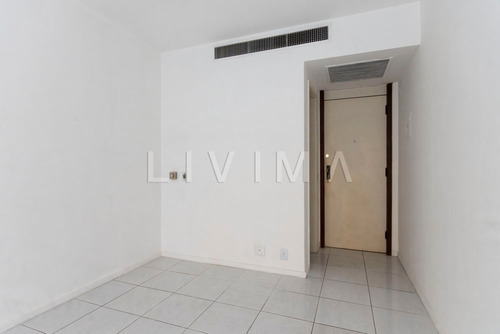 Imagem 3 de 9 de Casa Comercial À Venda Na Avenida Rio Branco, Centro, Rio De Janeiro - Rj - Liv-12320