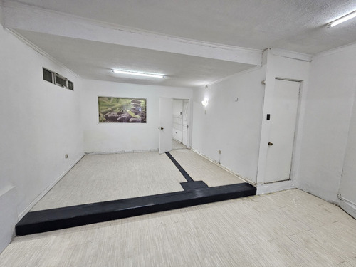 Irarrázaval/suecia Local 57m2 | M. Ñuñoa