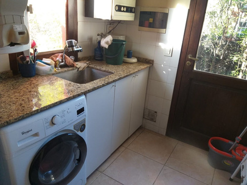 Imagen 11 de 27 de Casa En Venta En La Escondida! Muy Buen Acceso, Super Amplia Y Con Piscina!