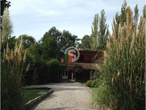 Excelente Casa En Venta En Zona Golf, Financiación - Ref: 4781