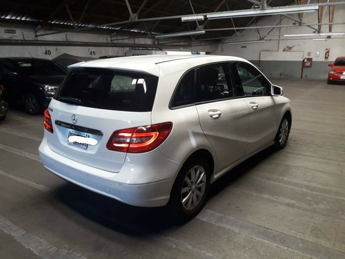 Mercedes Benz B200