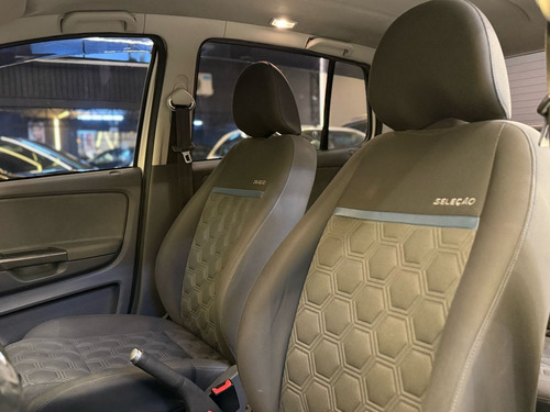 Volkswagen Fox 1.0 Seleção Tec Total Flex 5p