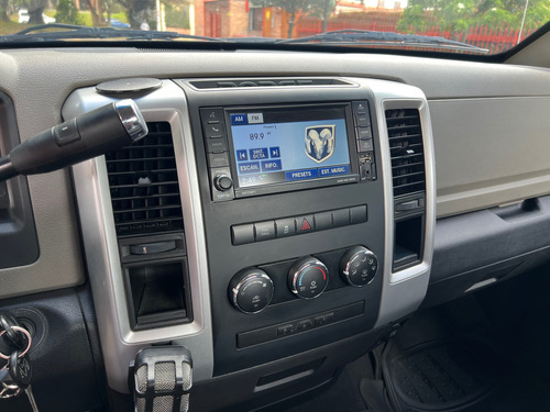 Dodge Ram 5.7 1500 Slt 4x2