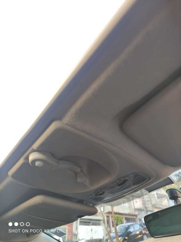 Imagem 14 de 14 de Ford Focus Sedan 2001 2.0 Ghia 4p