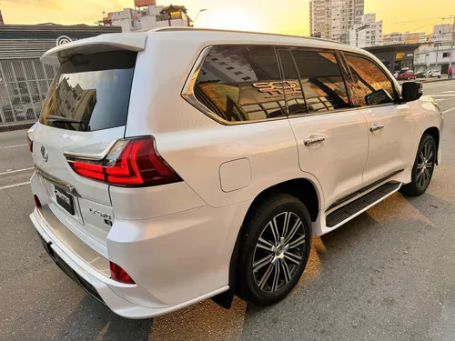 Lexus LX 5.7 570