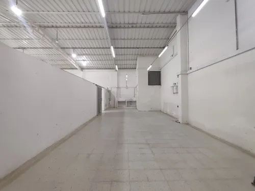 Bodega En Arriendo En Pizarreal. Cod A30788