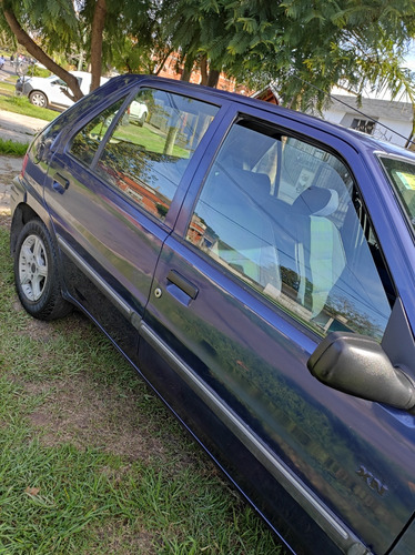 Peugeot 106 1.6 Vitamina