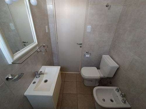 Imagen 8 de 13 de Dto 3 Amb 3° P Fte - Liv -coc - 2 Dor - Bcon - Baño-todo Nvo