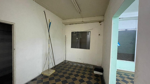 Lote De 124 M2. San Telmo, Salta 612 Apto Para 950m2