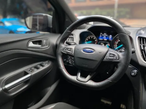 Ford Escape St Line