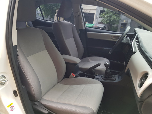 Toyota Corolla Xei 1.8 6mt 2018 Permuto Financio