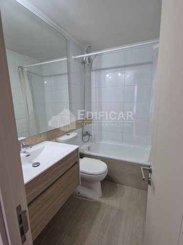 Arriendo C/compromiso Compra 2d2b+est Y Bod Metro Sta Lucia!