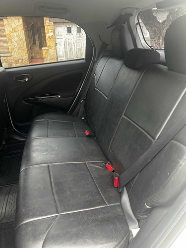 Toyota Etios 1.5 Cross