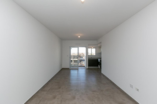 Imagen 4 de 10 de Dpto 2 Ambientes A Estrenar