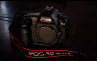 Canon Eos 5d Mark Ii + Grip