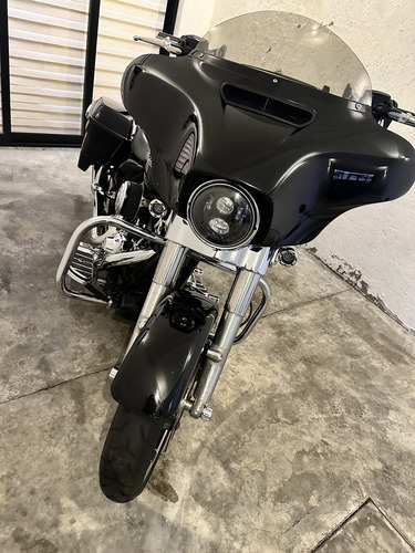 Street Glide