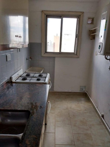 Imagen 4 de 14 de Venta De Depto De 2 Dormitorios 56 E9 Y 10