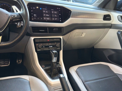 Volkswagen T-Cross 1.4 250 TSI TOTAL FLEX HIGHLINE AUTOMÁTICO