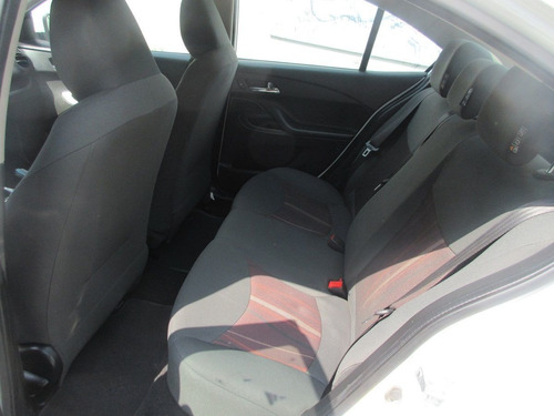 Imagen 3 de 7 de Chevrolet Aveo 2018 1.5 Ls Mt