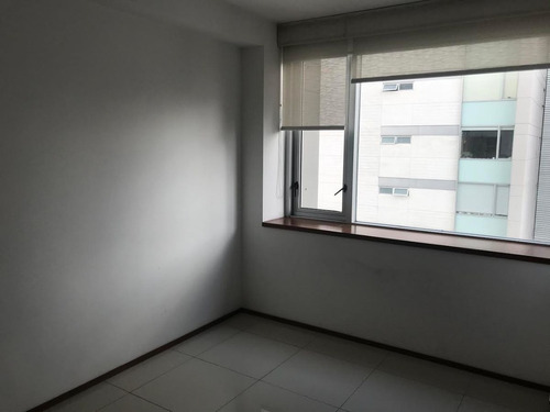 Imagen 11 de 23 de Urge Vender Infinity Santa Fe