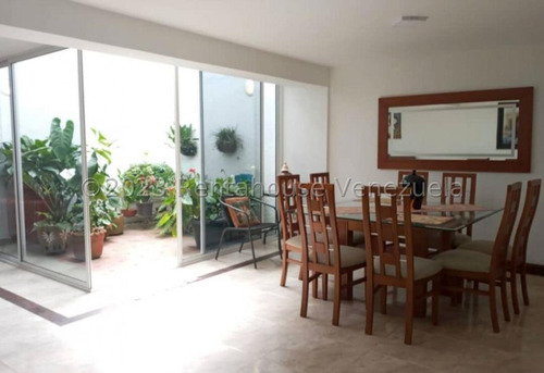 Casa En Venta En Los Parques 24-13456 Yf