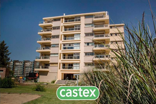Imagen 1 de 12 de Departamento 2 Ambientes Vista Al Lago En Venta En Nordelta