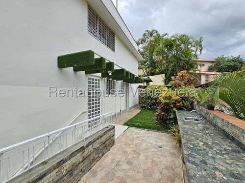 En Venta Hermosa Quinta En Lomas De Chuao Jm-rc 26:386