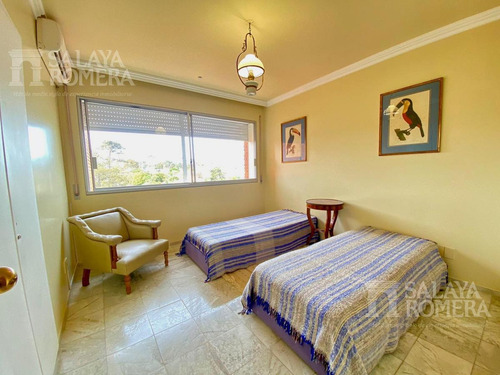 Imagen 8 de 25 de Venta Departamento - 3 Dormitorios -playa Mansa Ref: 3919611