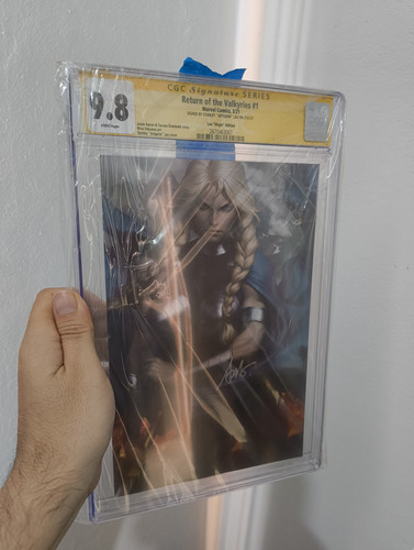 Return Of The Valkyries Cgc 1/100 Artgerm Cómic Marvel Thor (Usado)