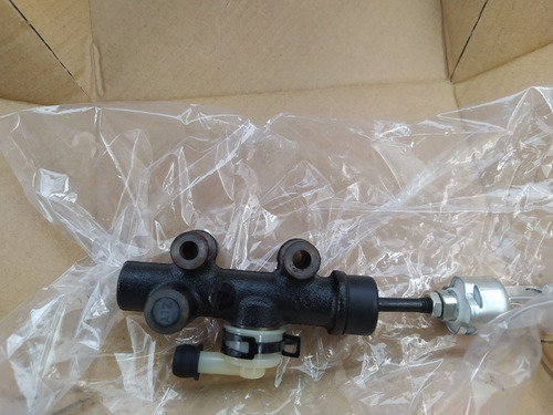 Bombín Superior E Inferior De Clutch De Dyna E Hino 300